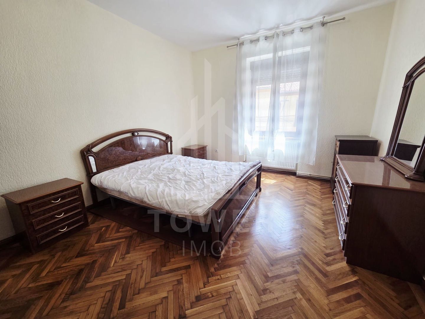 Apartament 3 camere de închiriat - Poză 3