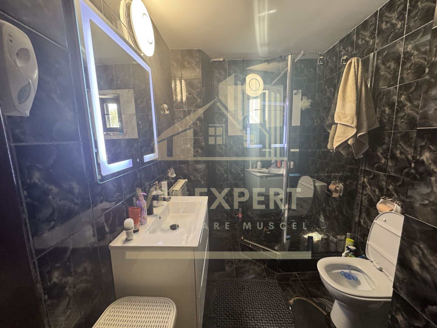 VILA S+P+E-306 MP, TEREN 2078 MP, CAMPULUNG - Poză 53