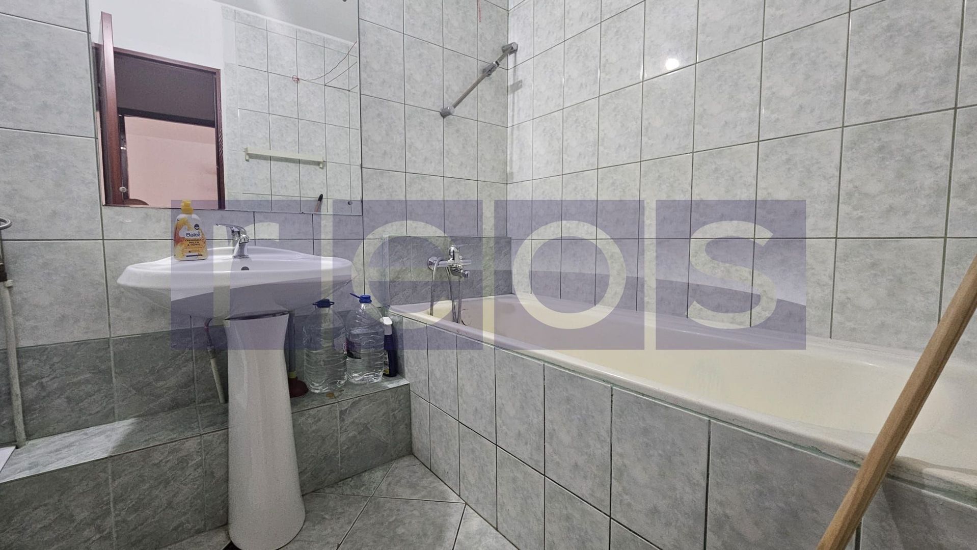 DE INCHIRIAT GARSONIERA SPATIOASA ZONA TIMPURI NOI - Poză 8