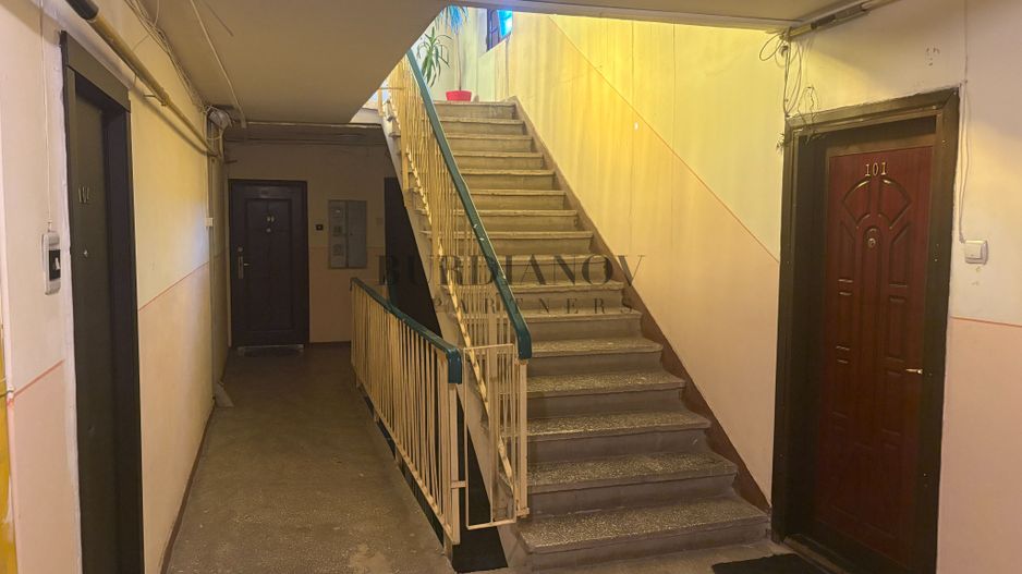 Apartament cu 3 camere - Centrală proprie - Metrou Apărătorii Patriei - Poză 15