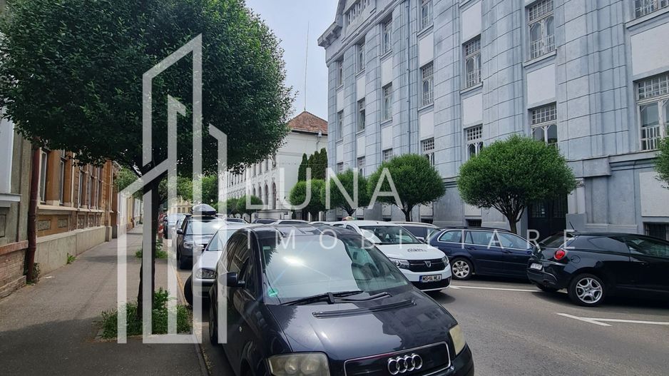 Casă spațioasă în zona Cetății Medievale – oportunitate excelentă - Poză 11