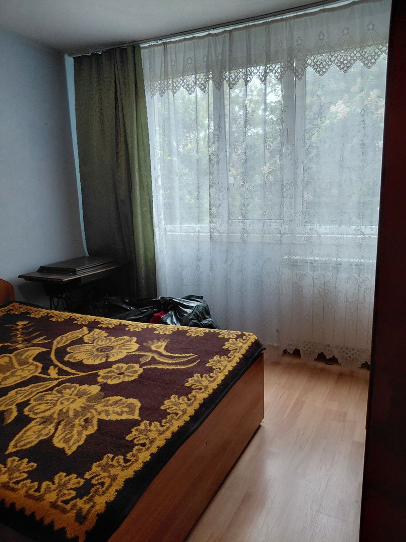 Apartament cu 2 camere Tiglina 1,et.2,strada Saturn zona pietei - Poză 3