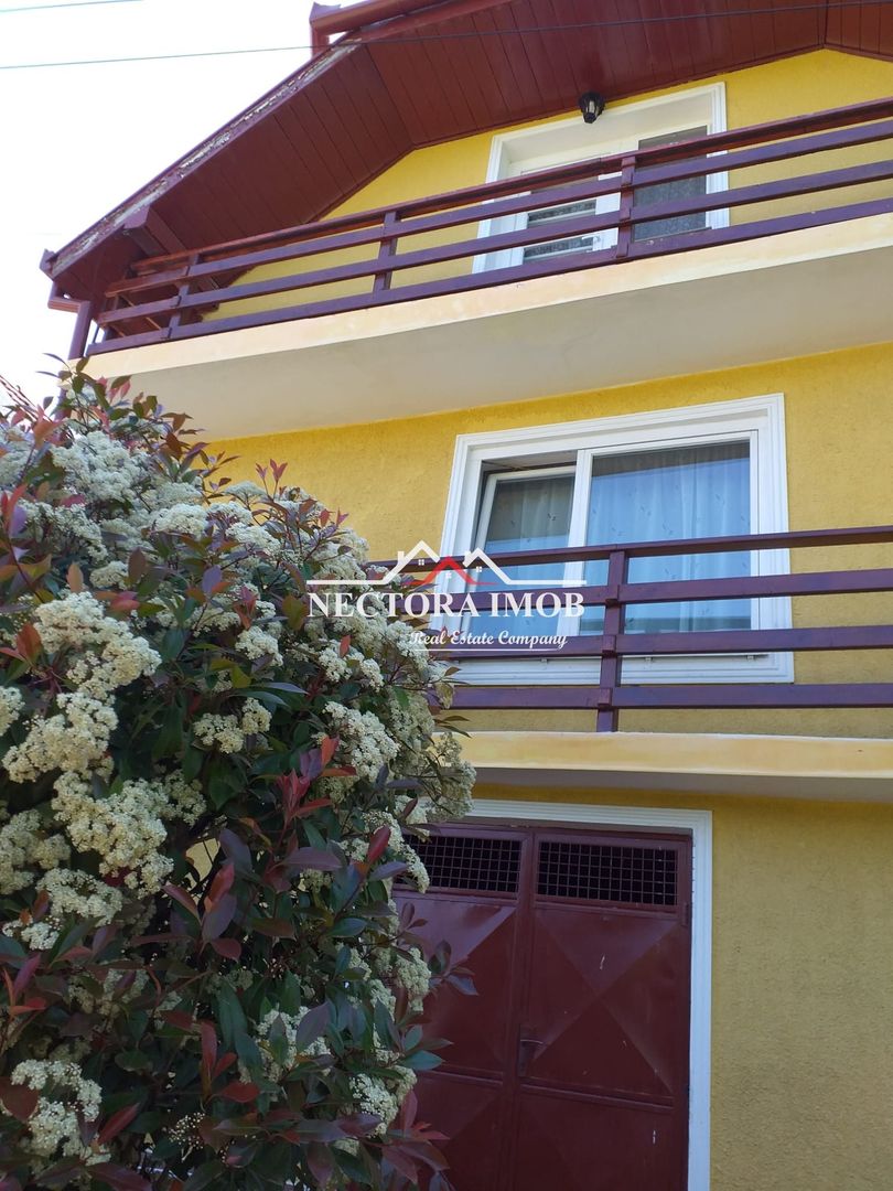 NECTORA IMOB-Casa cu etaj, mobilata, utilata, Episcopia, cu livada - Poză 4