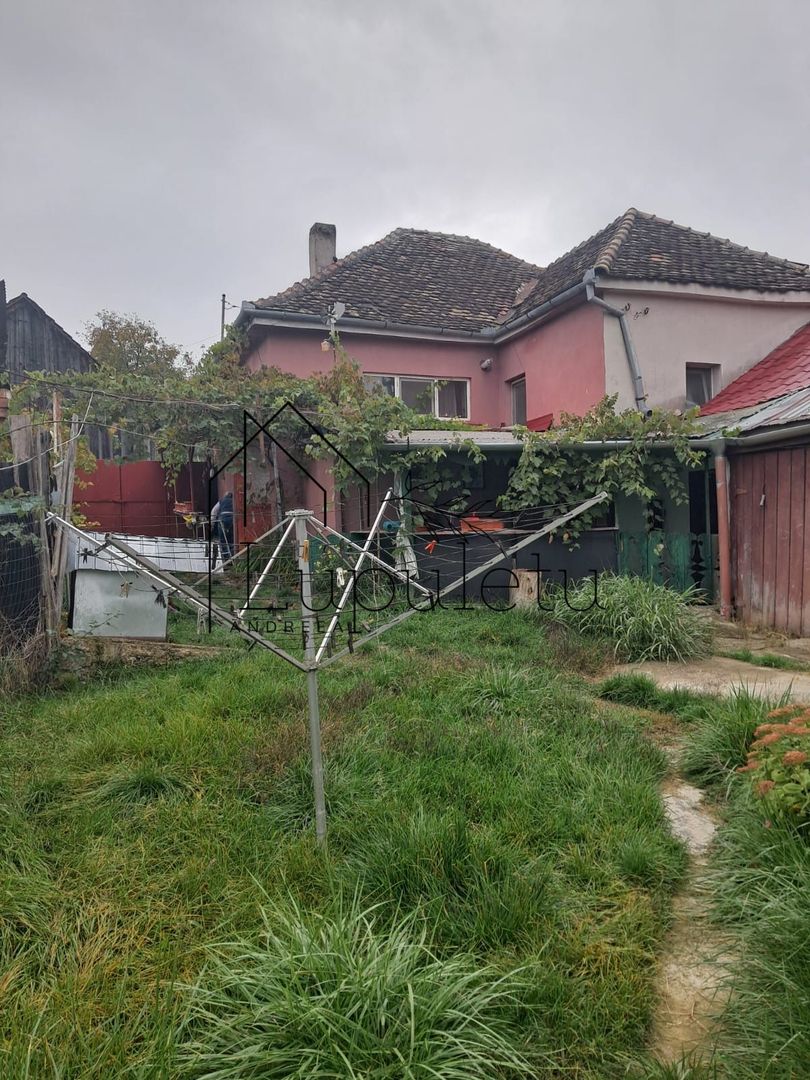 Casă de Vânzare | 3 Camere | 140 MPU | Anexe | Comuna Rosia - Poză 14