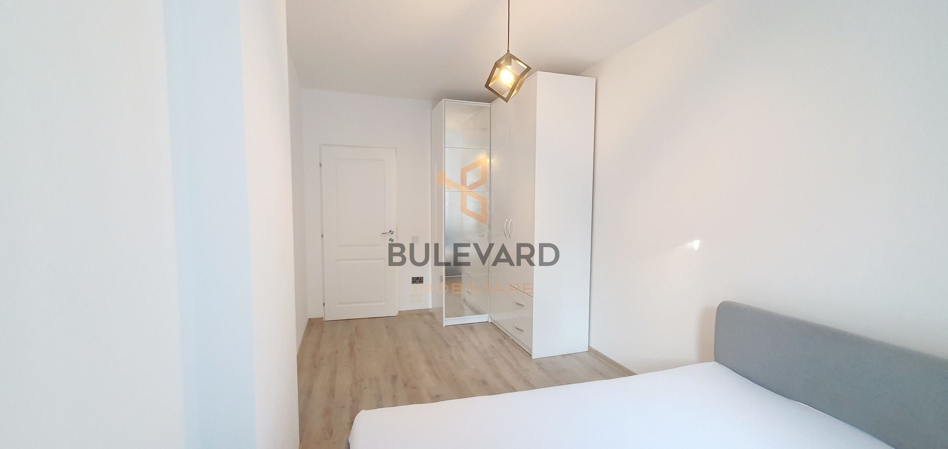 Apartament cu 3 camere si parcare subterana, Zona BMW! - Poză 4
