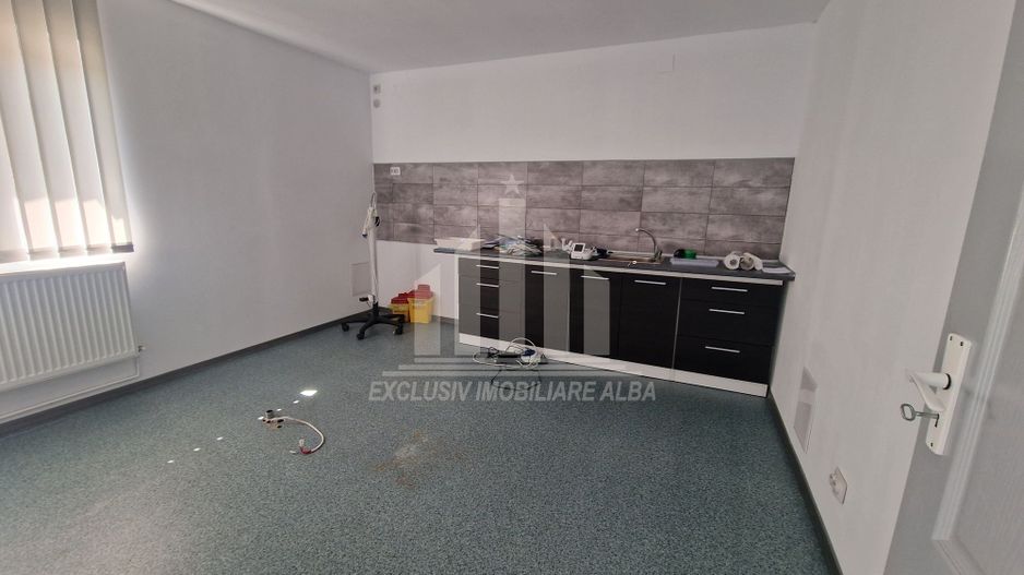 Spatiu de inchiriat pretabil pretabil pentru birouri, cabinete - Poză 4