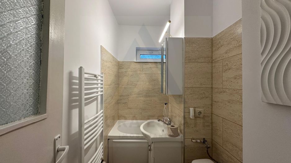 Apartament 2 camere bucatarie inchisa si baie cu geam pe Nicolae Iorga - Poză 5