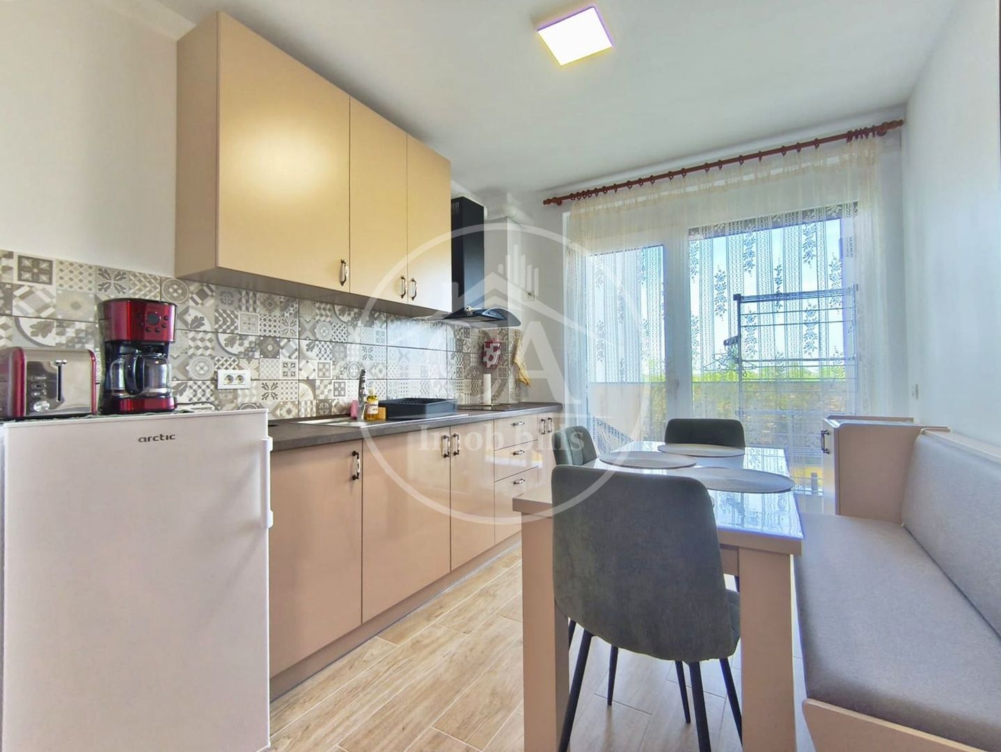 Apartament cu 2 camere de închiriat in WEST RESIDECE, Oradea - Poză 8