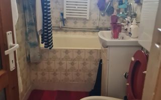 De vânzare apartament 2 camere decomandate – zonă centrală - Poză 9