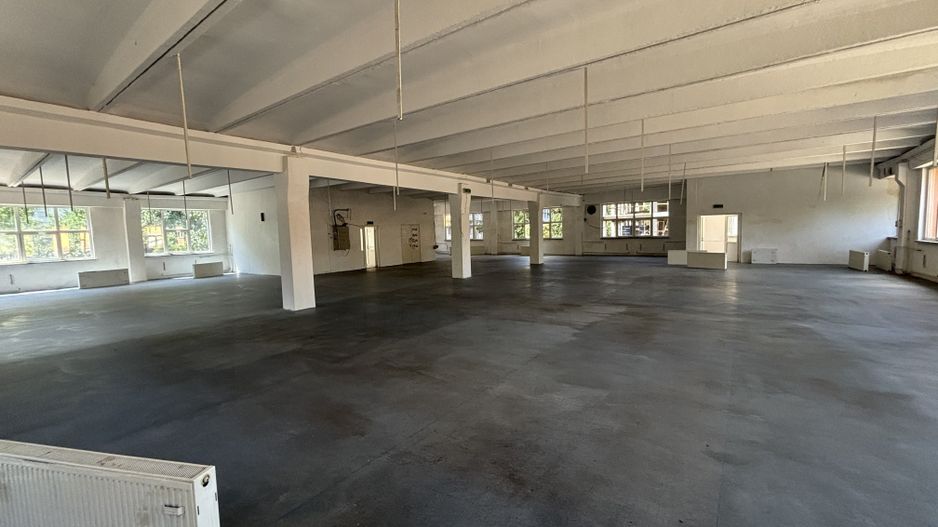 Clădire D+P+1 de închiriat – producție, activități comerciale s.a. - Poză 2