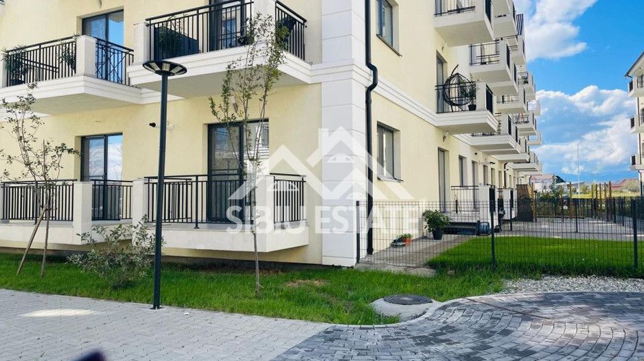 Studio ,41 mp, balcon etaj 1, bloc dotat cu lift, zona Brana Intabulat - Poză 2