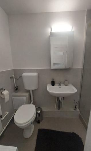 💎 De Închiriat: Garsonieră Modernă & Luminoasă –Metrou Constantin Brâncoveanu - Poză 8