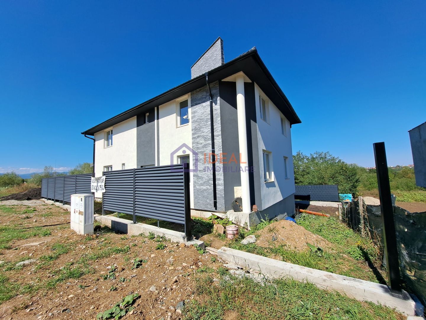 Casa Individuala LA CHEIE cu 250 mp utili, zona Strand - Poză 3