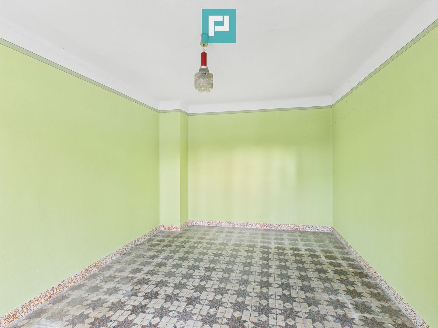 Casă cu 3 camere și potențial în Nagybanhegyes - Poză 3