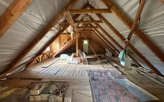 Casa de vacanta de vanzare pe Valea Lotrioarei - Poză 9