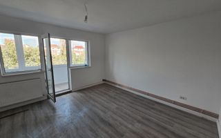 Apartament cu 4 camere de vanzare, Zona Malul Muresului/Praporgescu - Poză 2