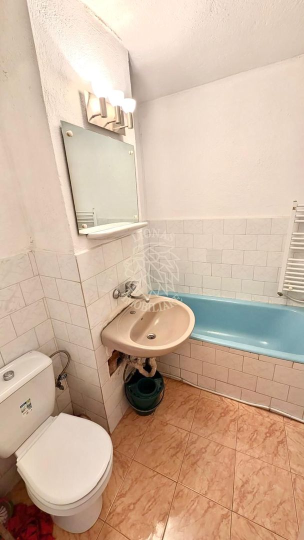 Oferta! Apartament decomandat 2 camere-balcon-investitie-Central - Poză 6