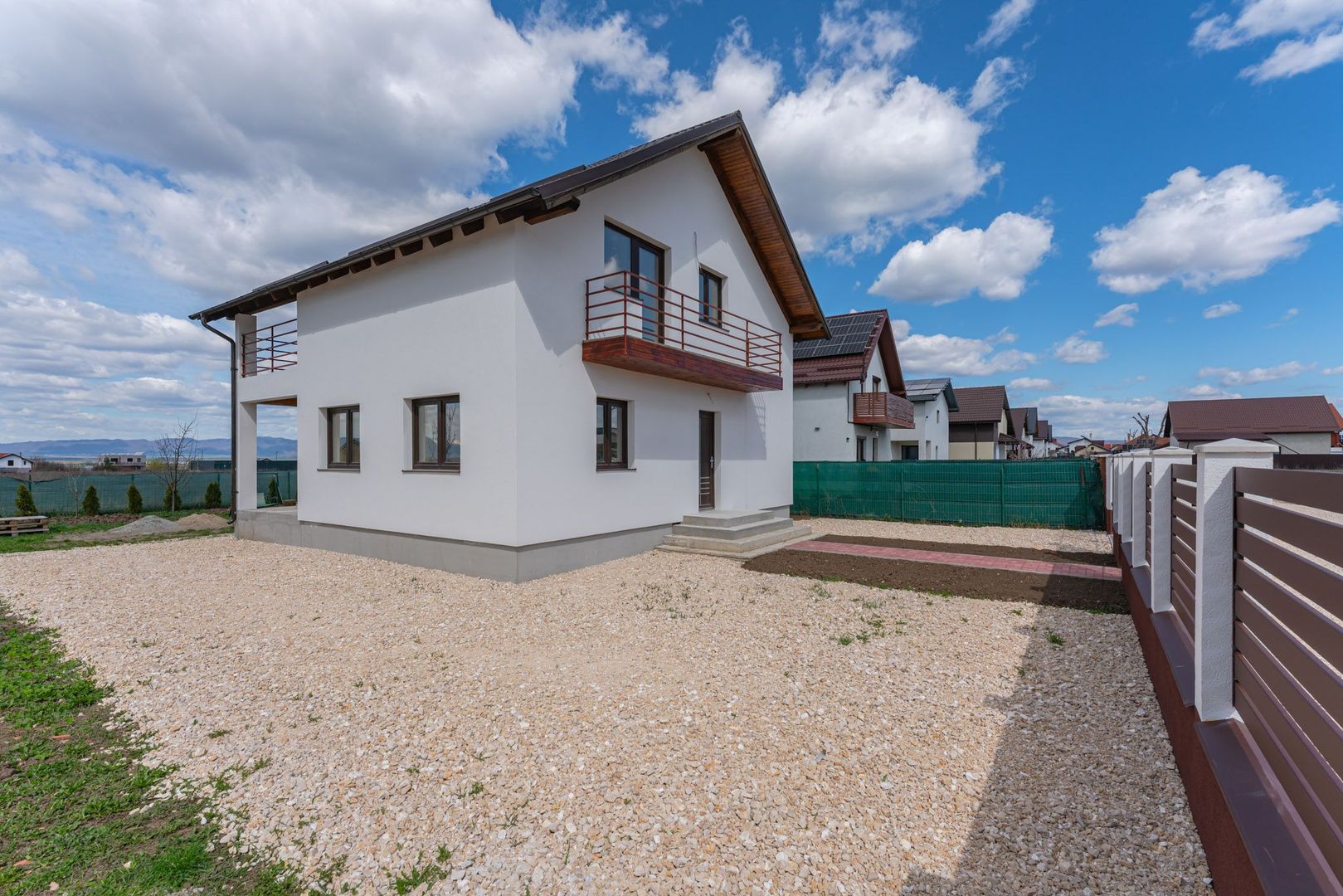 Casă nouă în Bod, P+M, de vânzare "la alb" sau "la cheie" - Poză 3
