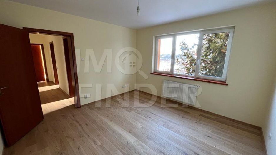 Vanzare 3 camere  Buna Ziua, 106 mp utili, 2 parcari - Poză 1