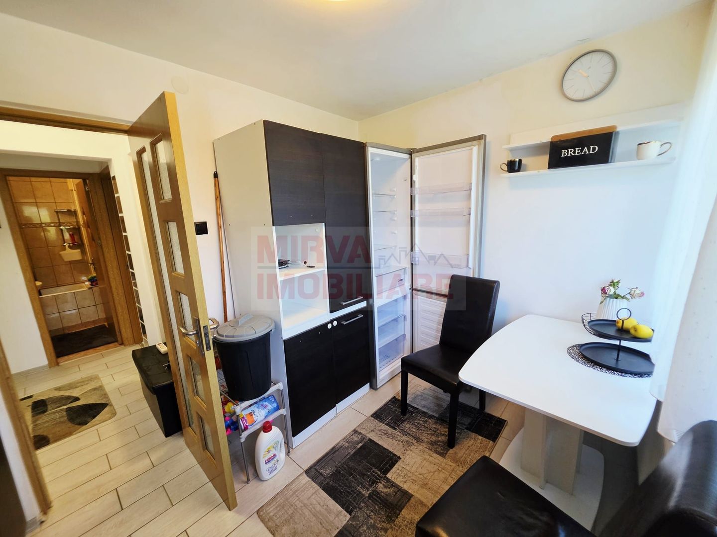 Apartament 3 camere decomandat | zona Baraolt | Mobilat si utilat - Poză 18