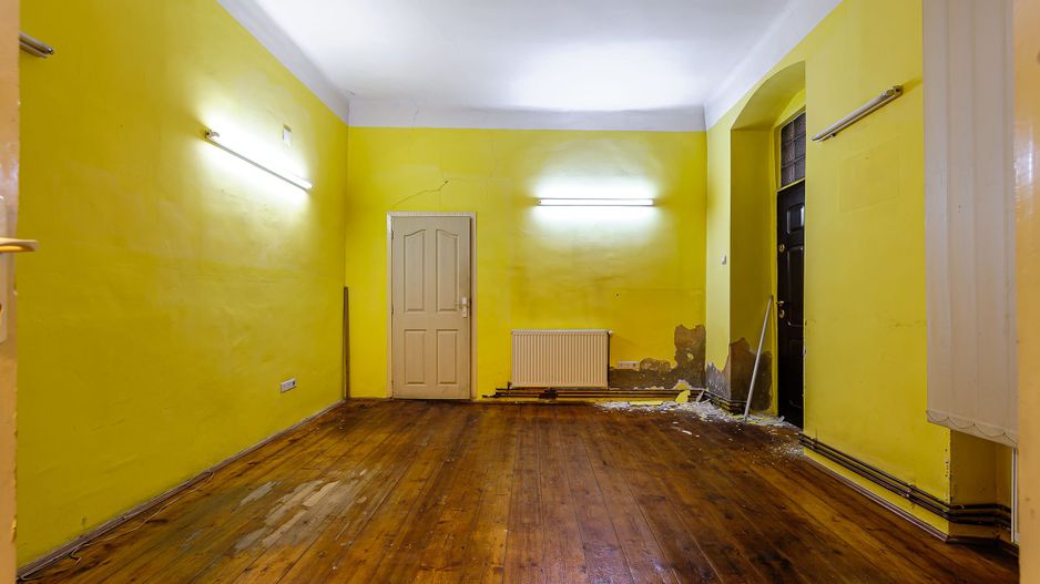 Spațiu de birouri situat pe strada N. Bălcescu. - Poză 5