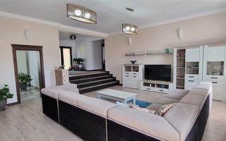 Casa 4 camere finisaje de lux 950 mp teren Com. Ciugud - Poză 3