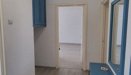 Apartament 3 camere de vânzare