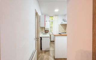 Garsoniera Cocheta si Boxa | Intrare Parc Cismigiu | Bloc Fara Risc - Poză 3