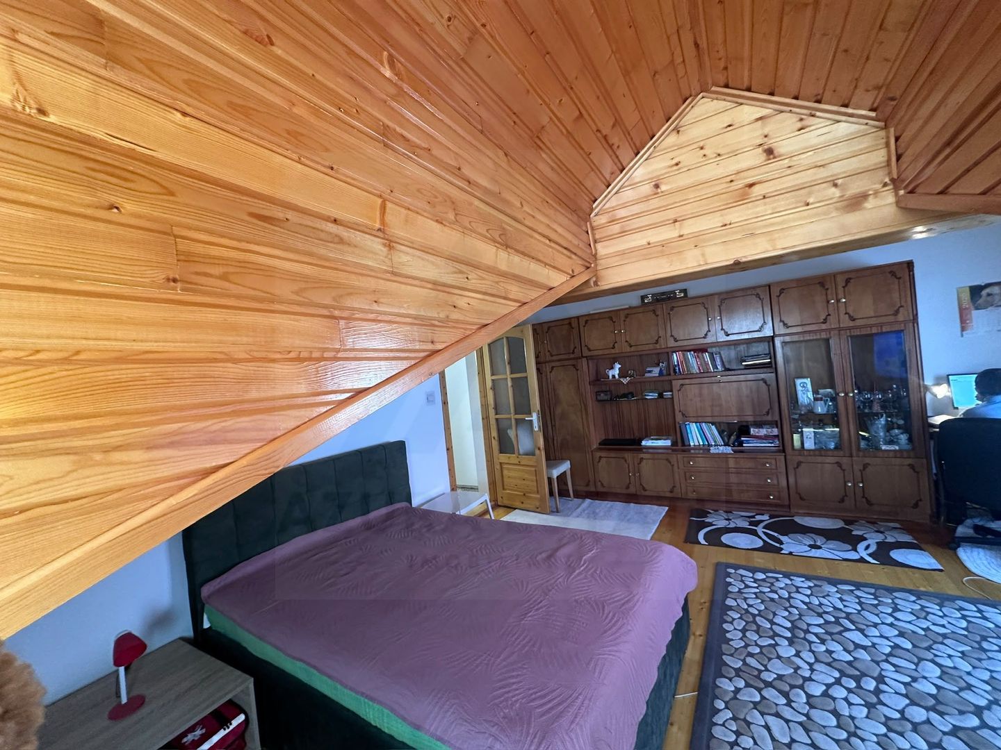 Apartament 3 camere decomandat  78 mp pivnita curte  in zona Centrala - Poză 8