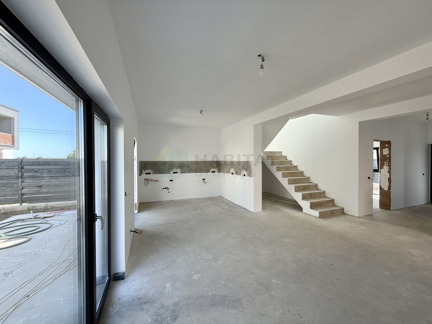 Vila 5 camere Tunari langa Cosmopolis - Poză 10