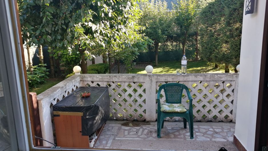 Vanzare case in imprejurimi - Poză 1