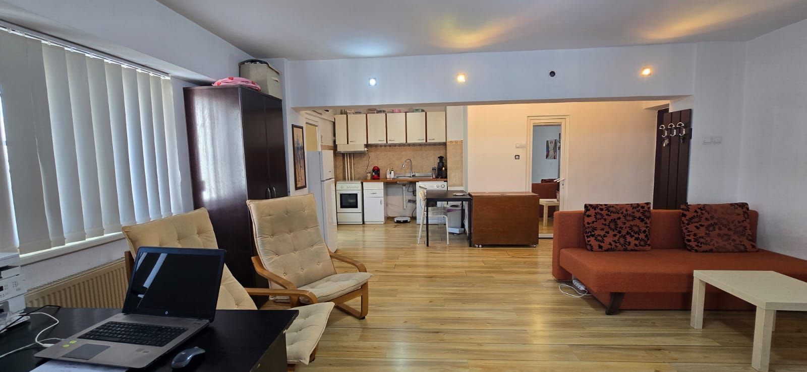 Clea CALARASI  BLOC  MIXT  ,GARSONIERA   CU  2  BALCOANE - Poză 1