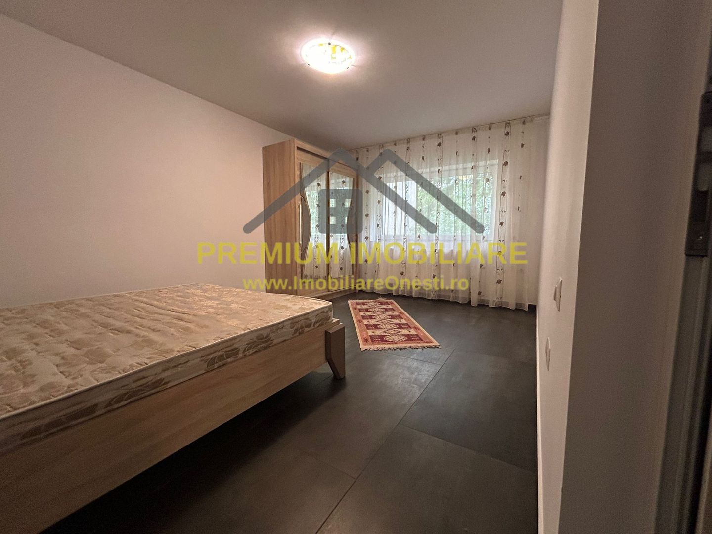 Apartament 2 camere de vanzare Piateta Catedralei - Poză 2