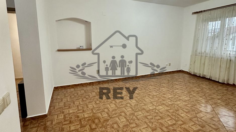 Apartament 4 camere cu garaj zona Strand- V.Aurie - Poză 19