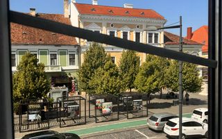 APARTAMENT ULTRACENTRAL 3 CAMERE BULEVARDUL EROILOR - Poză 8