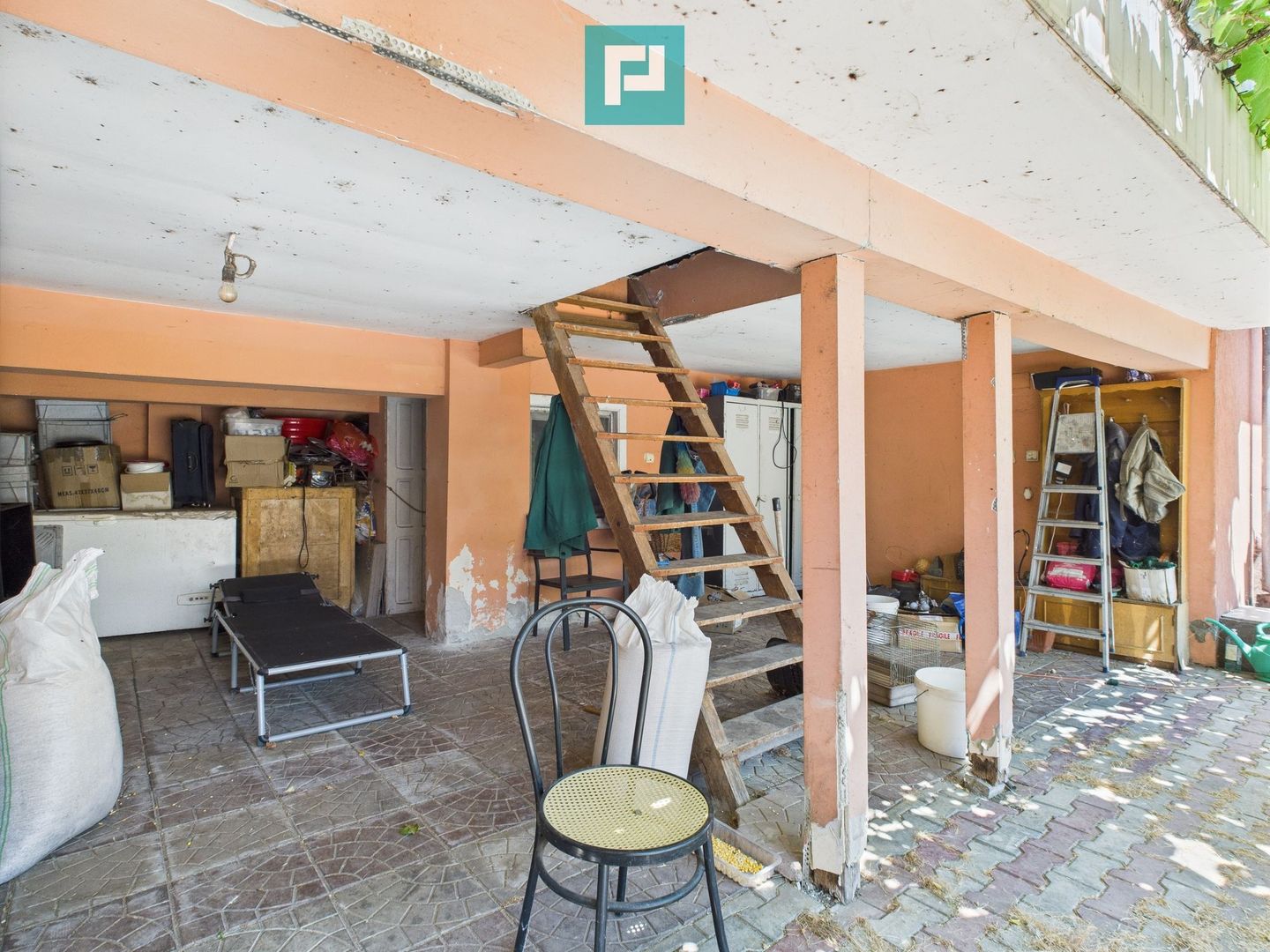 Casă cu 2 camere și teren de 1450 mp în Aradul Nou - Poză 9