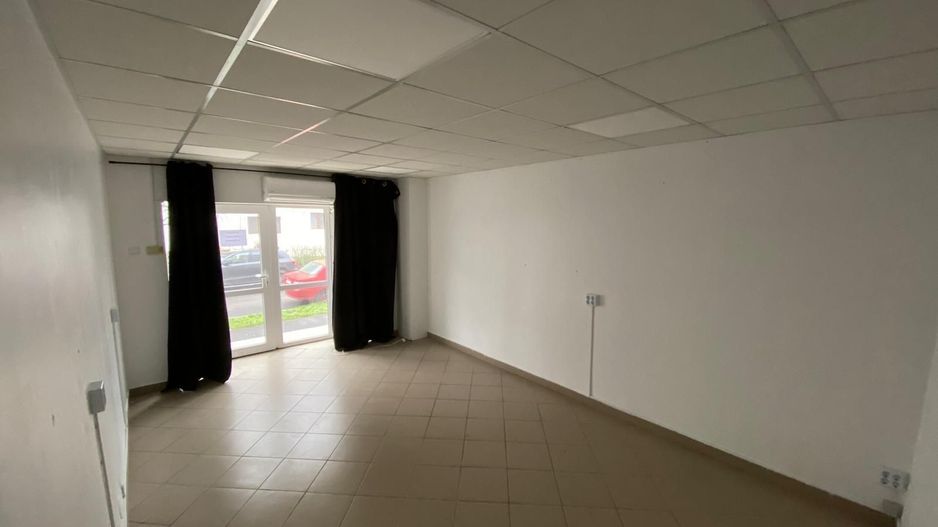 De vanzare/inchiriat spatiu comercial  Siderurgistilor 82.000 euro/2500 lei - Poză 2