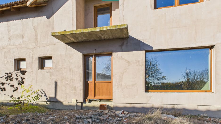 Proprietate impresionantă în Nădab - Poză 18