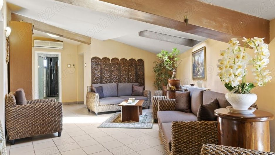 Cladire cu spatiu comercial stradal - Poză 4