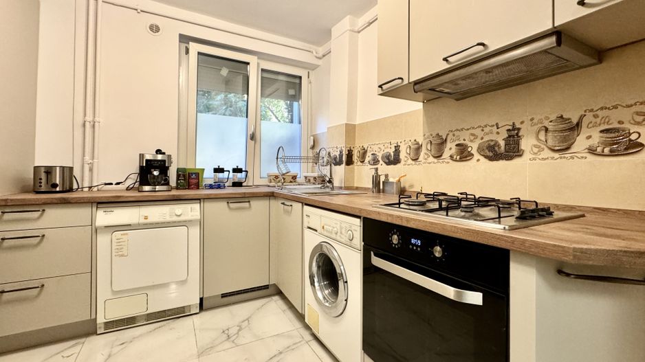 Apartament 2 camere, renovat, pet friendly, zona Central- Piata 700 - Poză 10