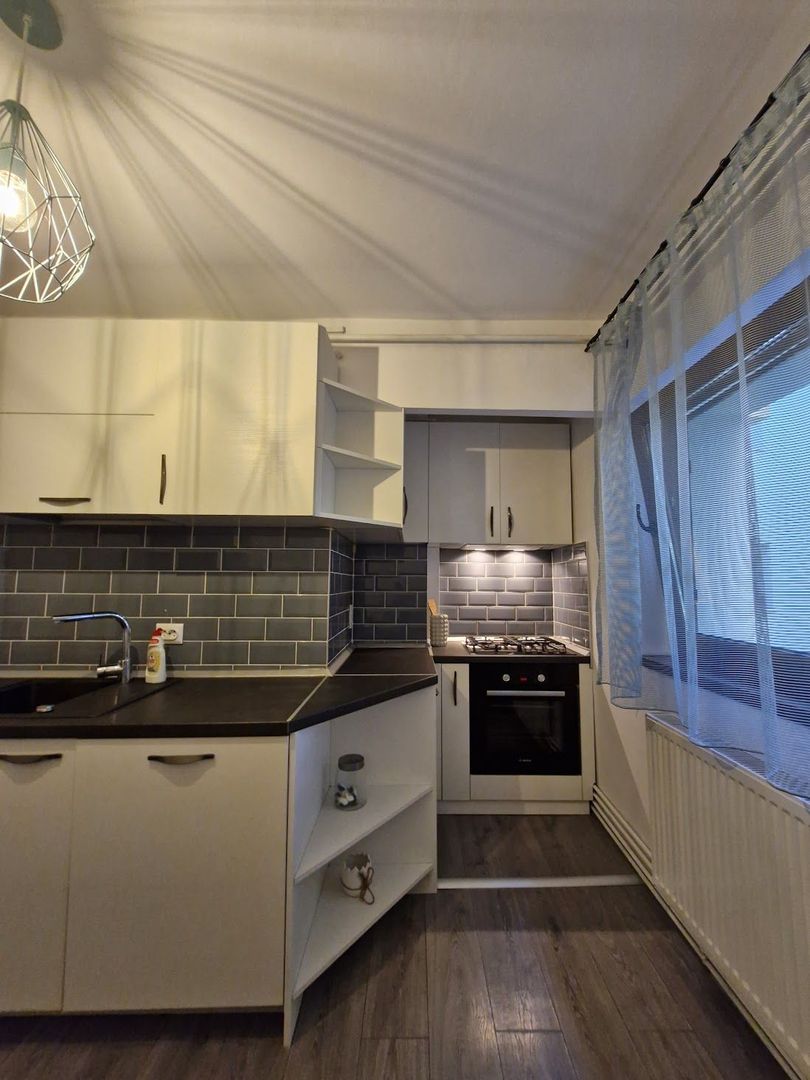 Apartament 3 camere  renovat in zona Lipovei - Poză 10