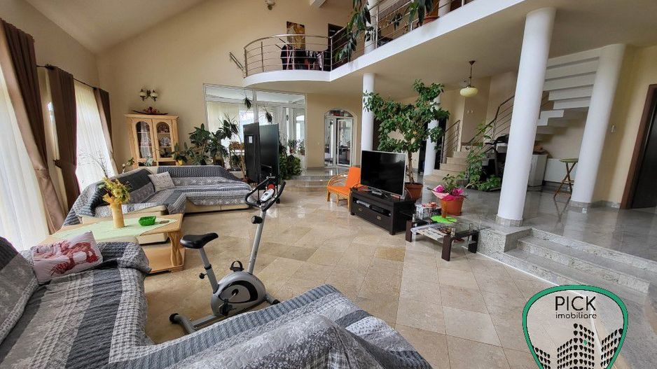 P 1097 - Casă cu 7 camere în jud. Mureș, Sângeaorgiu de Mureș - Poză 2