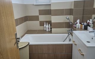 Apartament 3 camere, ultracentral, Bulevardul Traian - Poză 5