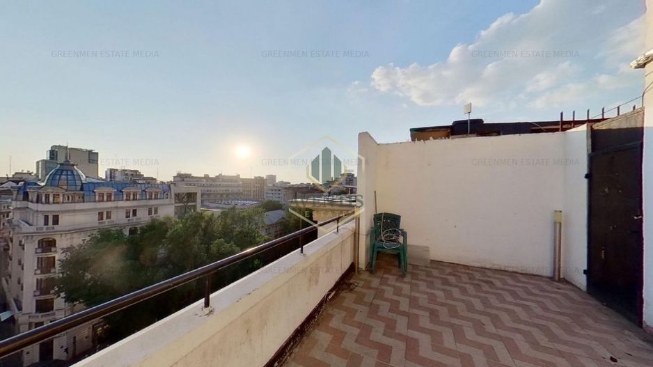 Blvd. Balcescu langa metrou Universitate, 4 camere, terasa de 50mp, 3 bai - Poză 32