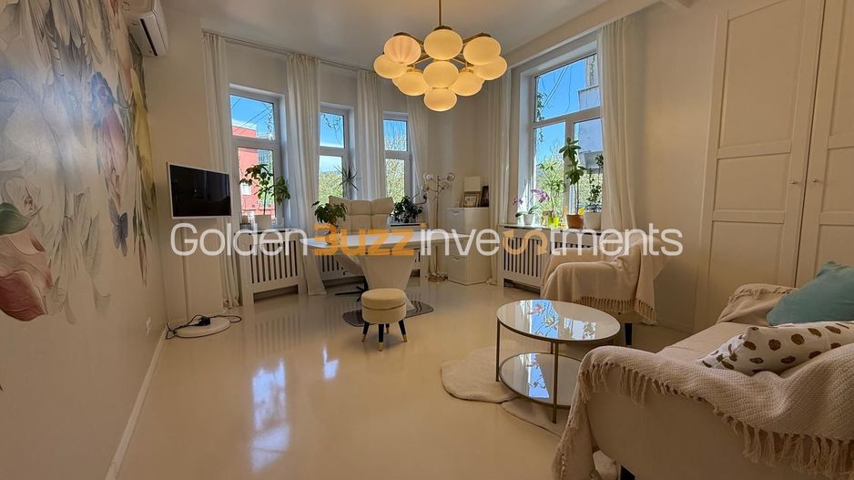 Apartament 4 camere în vilă I Cotroceni I Renovat complet I - Poză 1