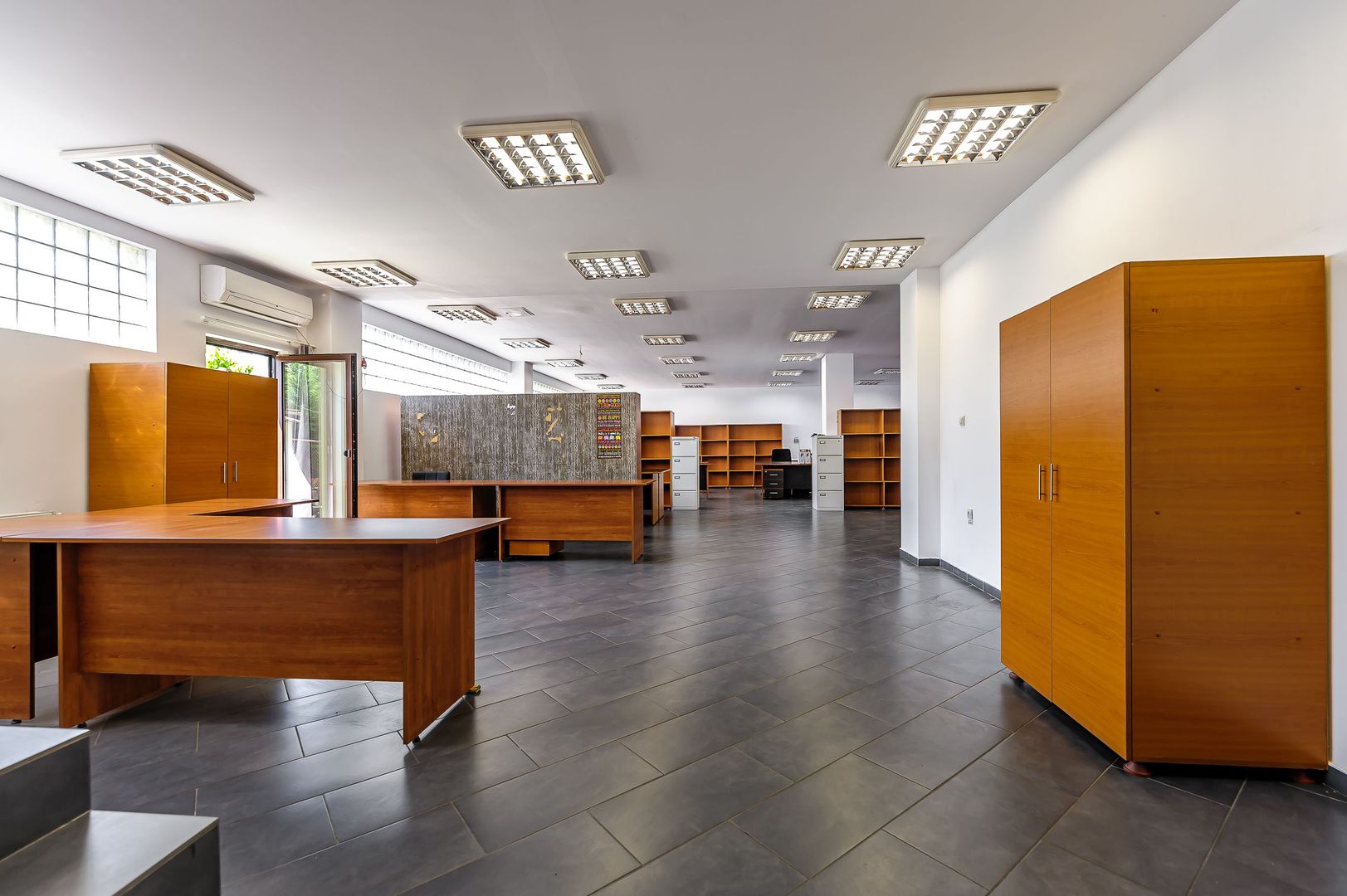 Spațiu pentru birouri în Pârneava - Poză 5