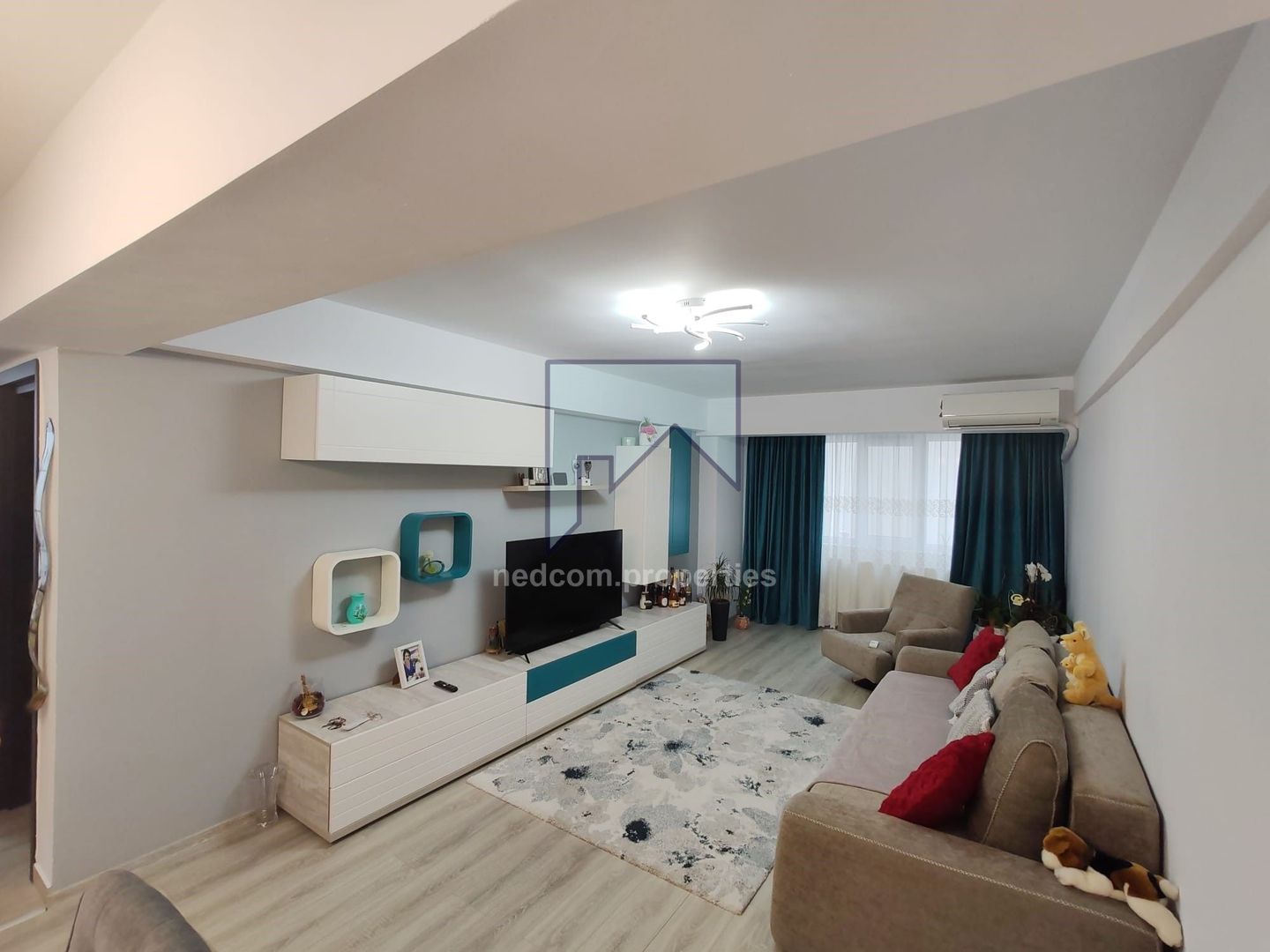 Inchiere apartament 2 camere -  bloc 2019 - Poză 1