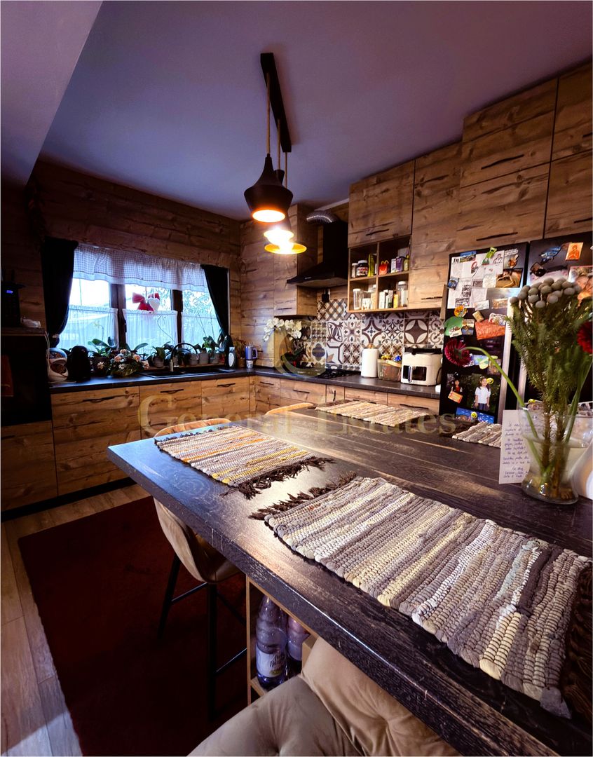 Casă tip triplex de vânzare în Sânpetru - Poză 3