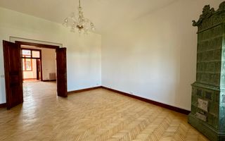 Apartament in clădire istorică P-ta Plevnei cu vedere parc - Poză 5