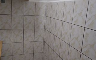 Garsoniera decomandata cu bucatarie si baie - Poză 5